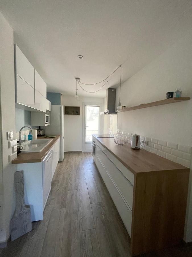 Appartement Proche Mer Avec Terrasse Et Jardin Privatif Йер Экстерьер фото